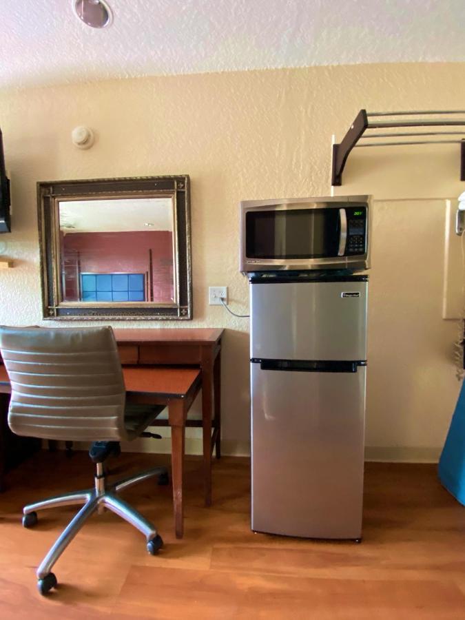 Economy Lodge Texas City Refinery Esterno foto