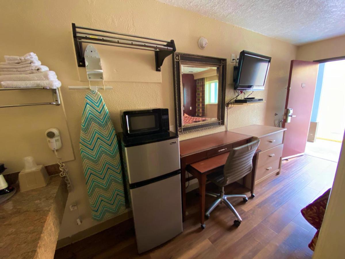 Economy Lodge Texas City Refinery Esterno foto