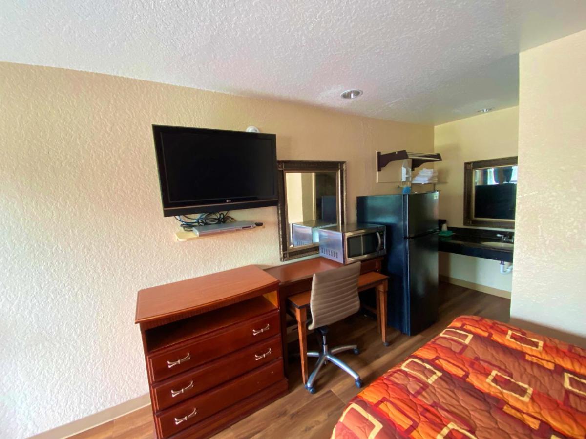 Economy Lodge Texas City Refinery Esterno foto